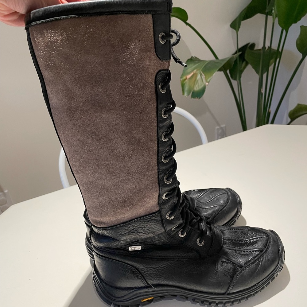 Womens Ugg Boots size 8